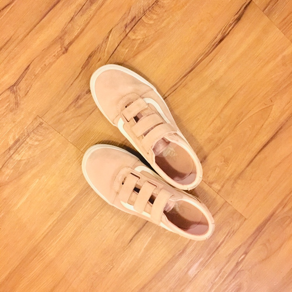 Blush Vans